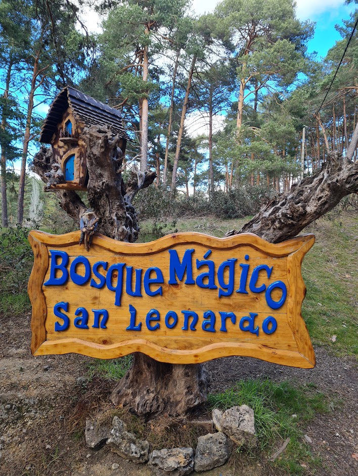 El bosque mágico de Fuente del Pino donde habitan hadas, gnomos y